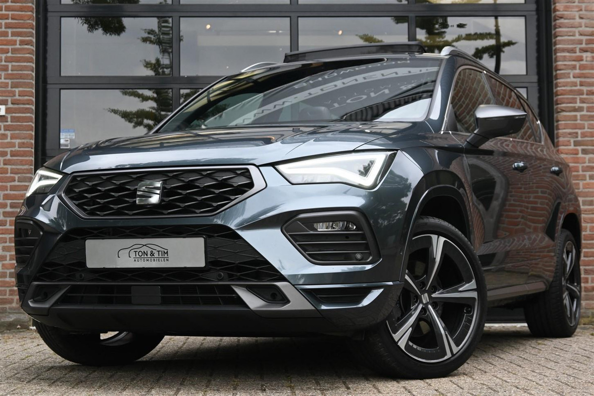 Seat Ateca 1.5 TSI FR Business Pano Virtual Trekhaak A.Cruise Sfeer Cam '21 Seat Ateca 1.5 TSI FR Business Pano Virtual Trekhaak A.Cruise Sfeer Cam '21