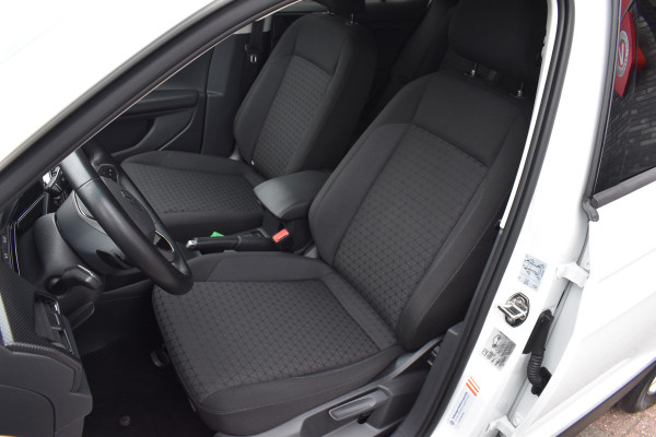 Volkswagen T-Cross 1.0 TSI Life Keyless/apple carplay/Stoelverwarming
