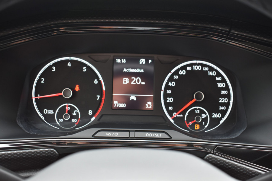 Volkswagen T-Cross 1.0 TSI Life Keyless/apple carplay/Stoelverwarming