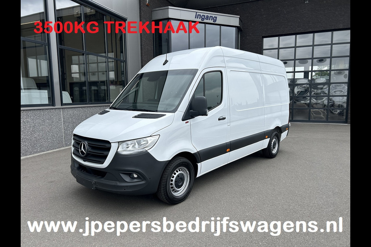 Mercedes-Benz Sprinter 319 CDI L2 H2 3.0 V6 / 3500KG Trekhaak / 360 Camera / MBUX / Navigatie / Cruise control / Airco / 270 Graden achterdeuren Mercedes-Benz Sprinter 319 CDI L2 H2 3.0 V6 / 3500KG Trekhaak / 360 Camera / MBUX / Navigatie / Cruise control / Airco / 270 Graden achterdeuren