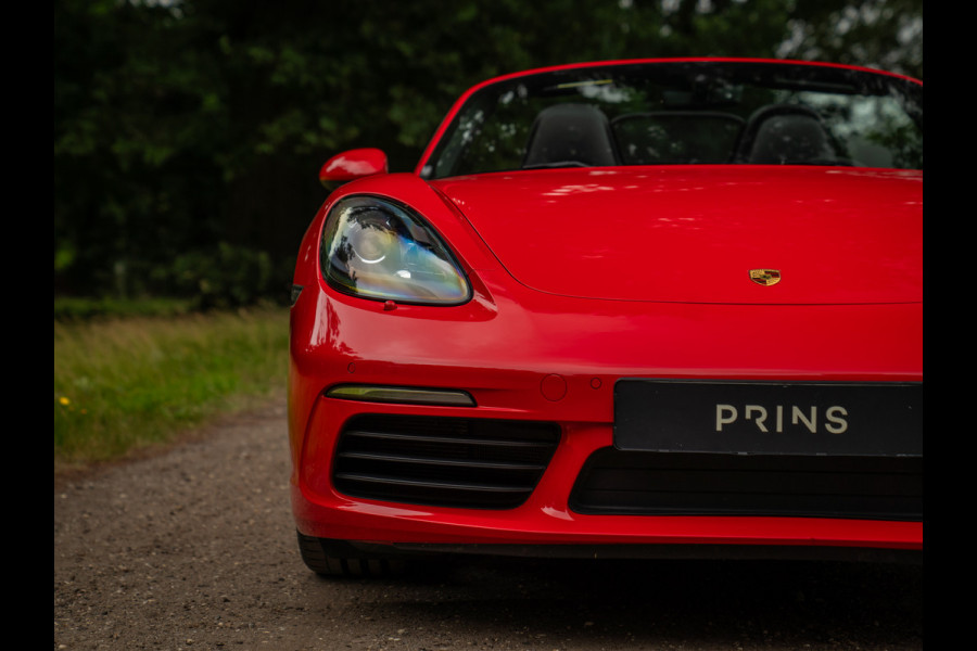 Porsche 718 Boxster 2.0 | PDLS | Sportuitlaat | Indisch Rood | GT-sportstuur