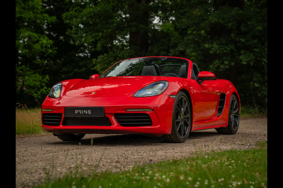 Porsche 718 Boxster 2.0 | PDLS | Sportuitlaat | Indisch Rood | GT-sportstuur