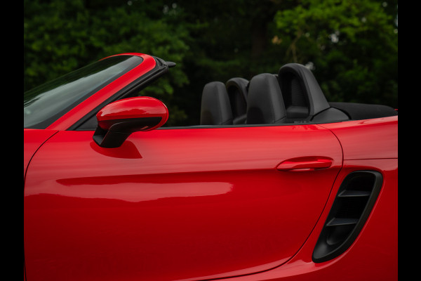 Porsche 718 Boxster 2.0 | PDLS | Sportuitlaat | Indisch Rood | GT-sportstuur