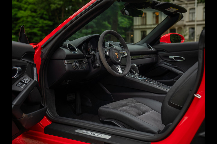 Porsche 718 Boxster 2.0 | PDLS | Sportuitlaat | Indisch Rood | GT-sportstuur