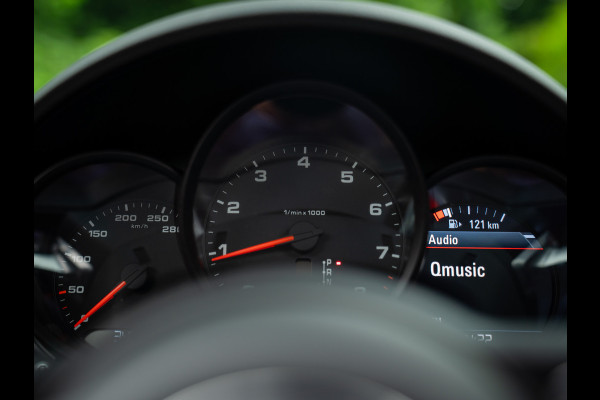 Porsche 718 Boxster 2.0 | PDLS | Sportuitlaat | Indisch Rood | GT-sportstuur