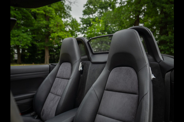 Porsche 718 Boxster 2.0 | PDLS | Sportuitlaat | Indisch Rood | GT-sportstuur