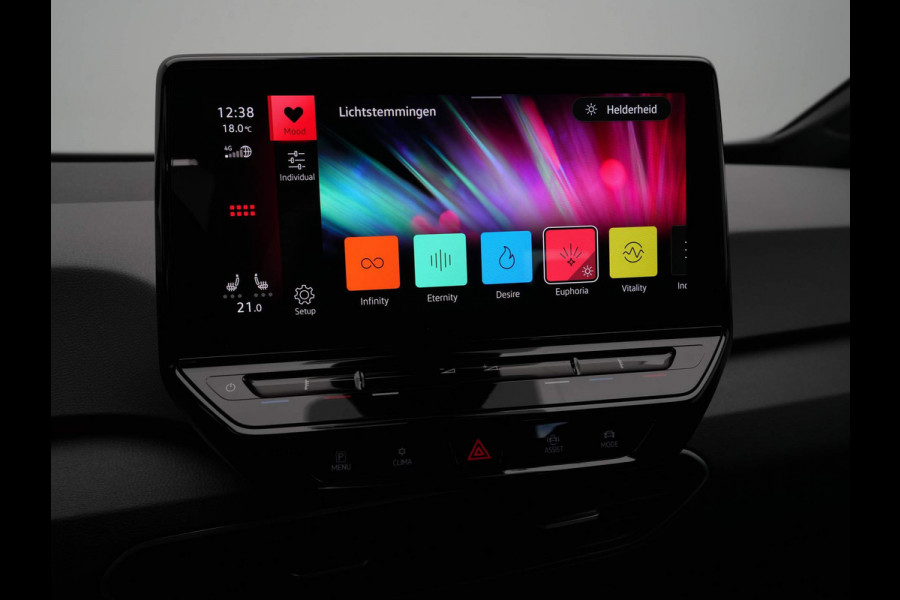 Volkswagen ID.3 Life 58 kWh Navigatie Pdc Stoelverwarming Acc beschikbaar vanaf 19-8-2025 Demo beschikbaar vanaf 19-8-2025