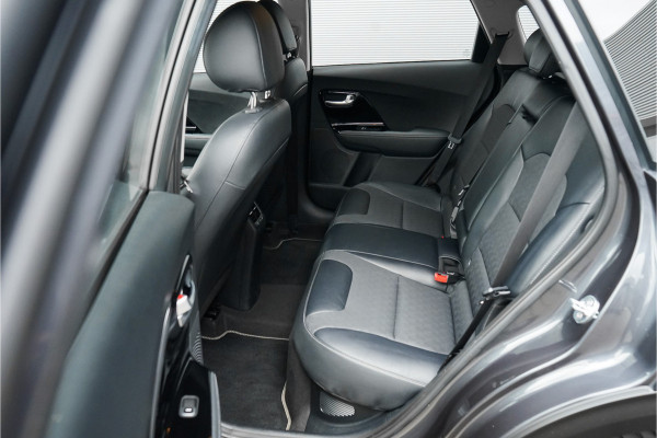 Kia Niro 1.6 GDi Hybrid DynamicLine Navi Camera ECC