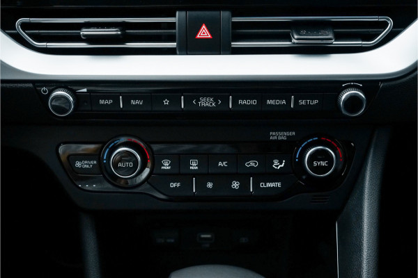 Kia Niro 1.6 GDi Hybrid DynamicLine Navi Camera ECC