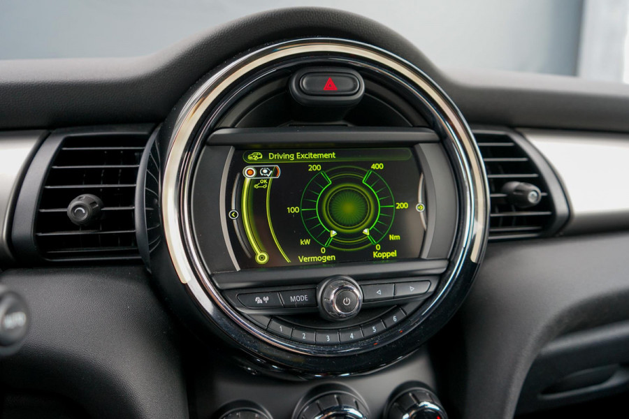 MINI John Cooper Works | Kuipstoelen | geen OPF! | Stoelverwarming | LED | Parkeersensoren
