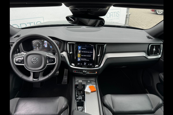 Volvo V60 2.0 B3 R-Design NL AUTO | CAMERA | PANO |