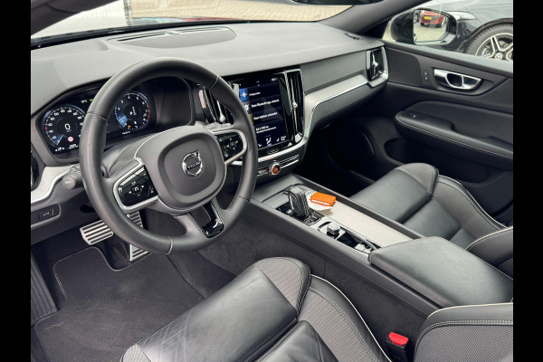 Volvo V60 2.0 B3 R-Design NL AUTO | CAMERA | PANO |