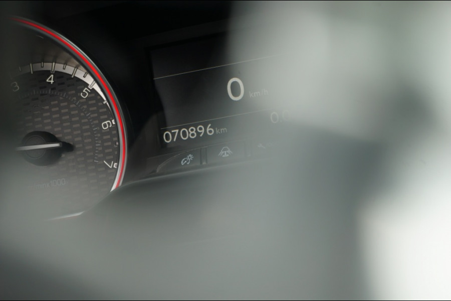 Peugeot 2008 110PK GT-line NAVI | CAMERA | PANO | CRUISE | TREKHAAK | CLIMA!