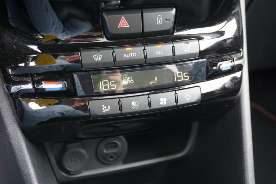 Peugeot 2008 110PK GT-line NAVI | CAMERA | PANO | CRUISE | TREKHAAK | CLIMA!