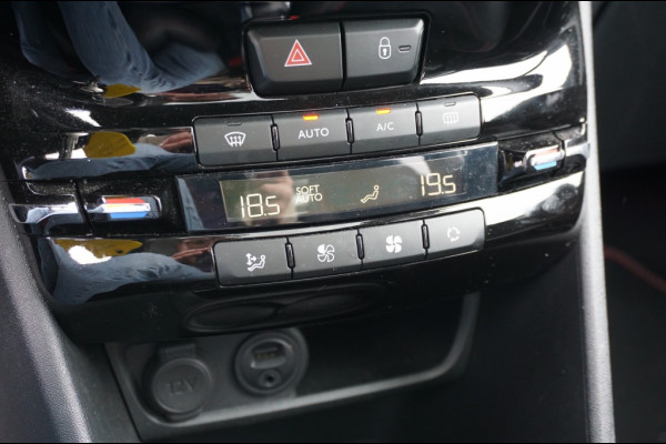 Peugeot 2008 110PK GT-line NAVI | CAMERA | PANO | CRUISE | TREKHAAK | CLIMA!