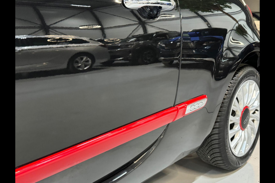 Fiat 500 1.2 Lounge Rosso Amore Edizione Garantie Panoramadak Uconnect Bluetooth LED Rijklaar