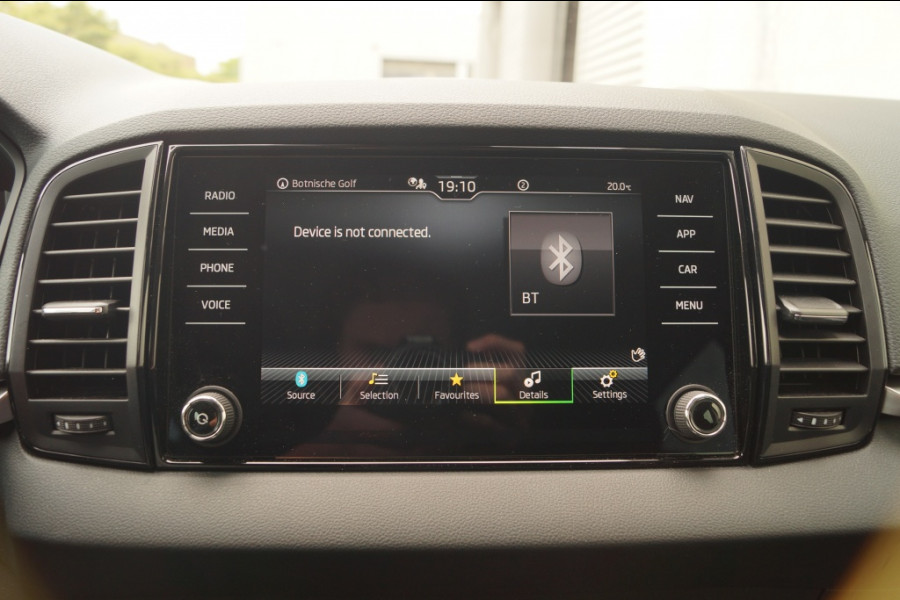 Škoda Karoq 1.5 TSI 150pk DSG Business Edition -LED-ECC-CAM-NAVI-