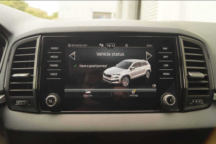 Škoda Karoq 1.5 TSI 150pk DSG Business Edition -LED-ECC-CAM-NAVI-