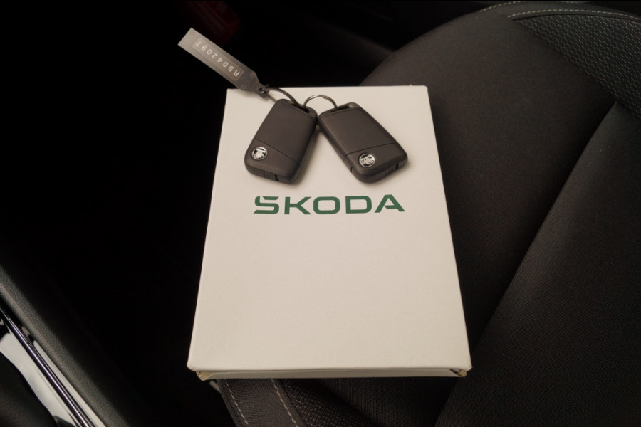 Škoda Karoq 1.5 TSI 150pk DSG Business Edition -LED-ECC-CAM-NAVI-