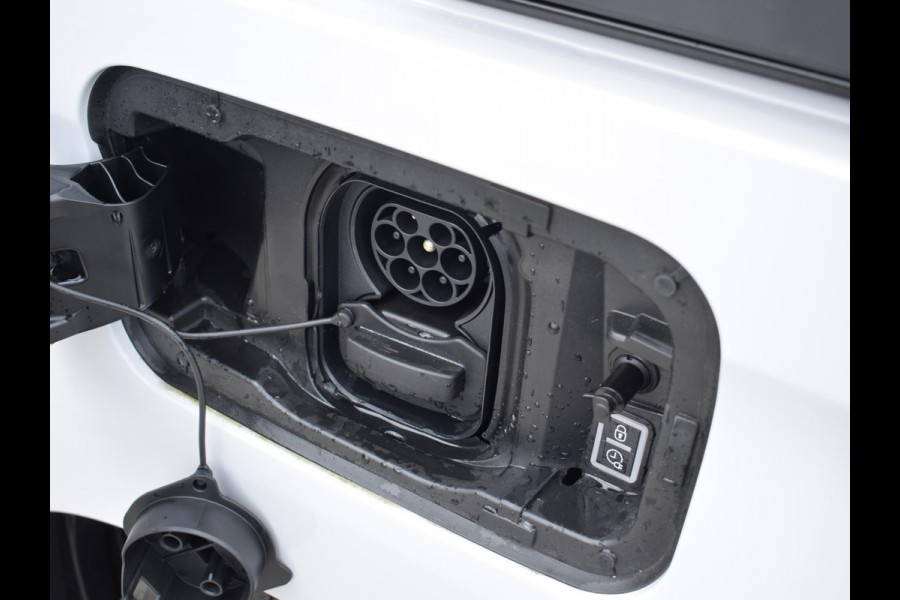 Citroën E-Berlingo 136 Flex Crewcab L2 50 kWh | 8 JAAR GARANTIE | 5 PERSOONS | GRIJS KENTEKEN | APPLE CARPLAY | NAVIGATIE