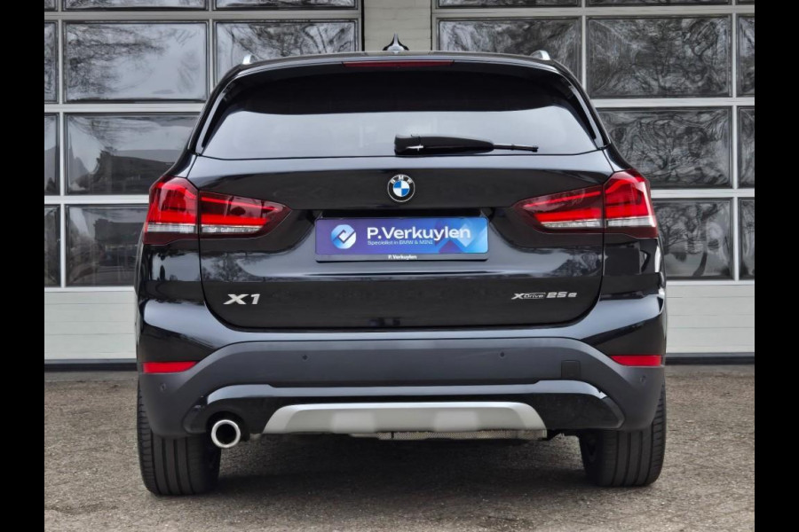 BMW X1 XDRIVE25E X LINE I SPORTSTOELEN I TREKHAAK I HEAD
