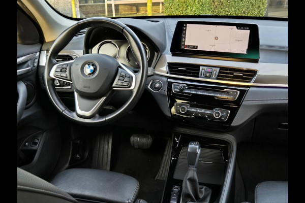 BMW X1 XDRIVE25E X LINE I SPORTSTOELEN I TREKHAAK I HEAD