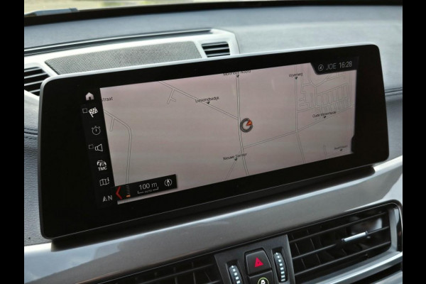 BMW X1 XDRIVE25E X LINE I SPORTSTOELEN I TREKHAAK I HEAD