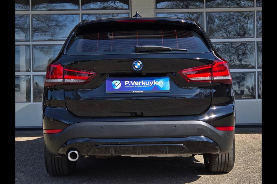 BMW X1 XDRIVE25E SPORTLINE I PANORAMA I SPORTSTOELEN I