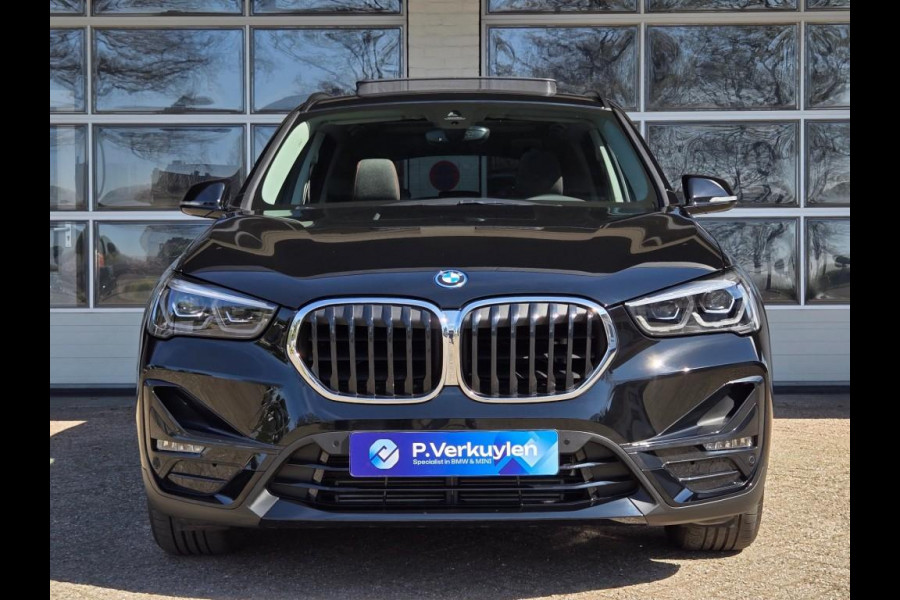 BMW X1 XDRIVE25E SPORTLINE I PANORAMA I SPORTSTOELEN I