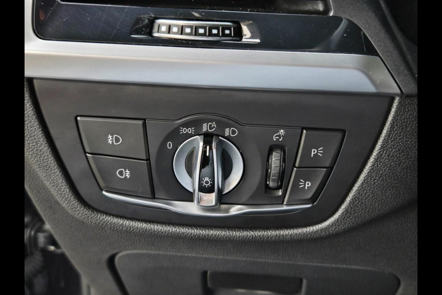 BMW X3 XDRIVE30E M SPORT I PANORAMA I LEDER I 20 INCH I