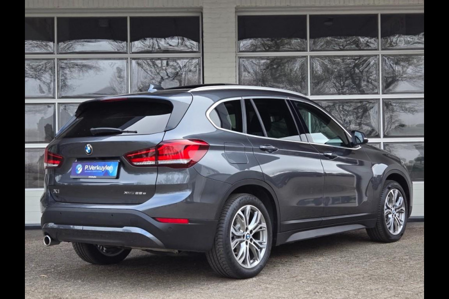 BMW X1 XDRIVE25E I PANORAMA I SPORTSTOELEN I KEYLESS I