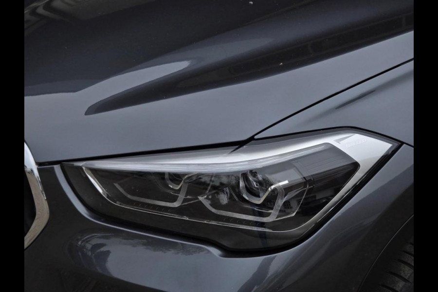 BMW X1 XDRIVE25E I PANORAMA I SPORTSTOELEN I KEYLESS I
