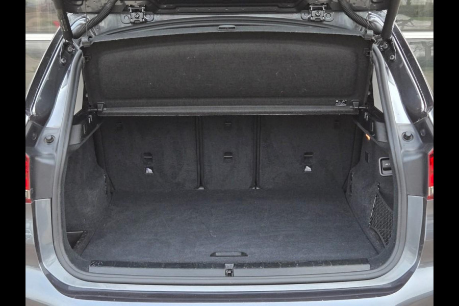 BMW X1 XDRIVE25E I PANORAMA I SPORTSTOELEN I KEYLESS I