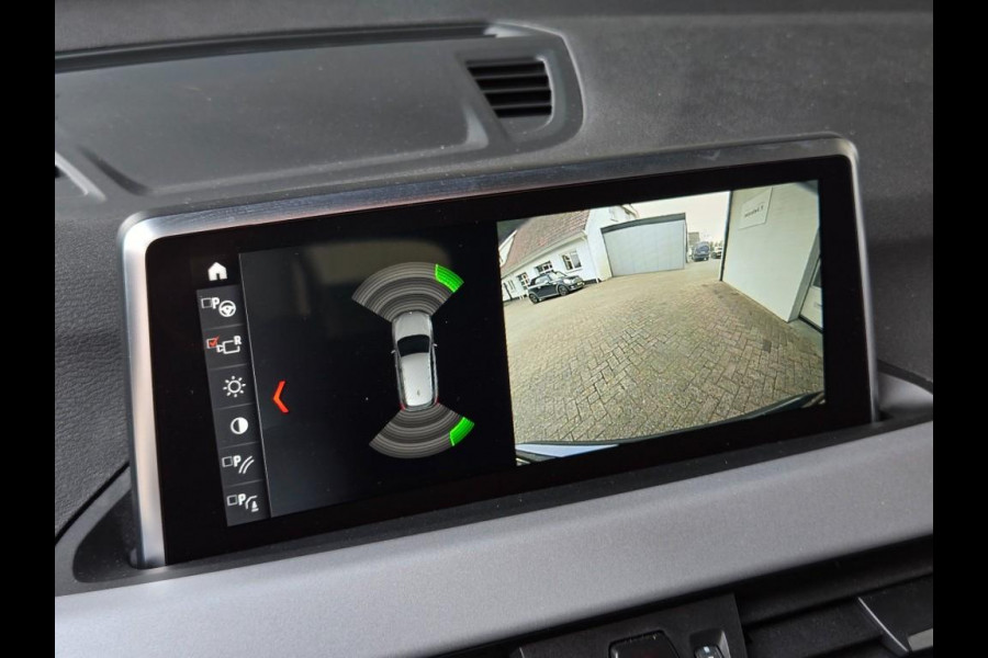 BMW X1 XDRIVE25E I PANORAMA I SPORTSTOELEN I KEYLESS I