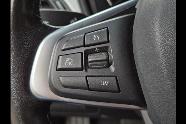 BMW X1 XDRIVE25E I PANORAMA I SPORTSTOELEN I KEYLESS I