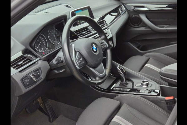 BMW X1 SDRIVE18I SPORTLINE I SPORTSTOELEN I CAMERA I 18