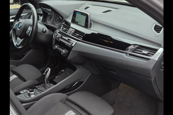 BMW X1 SDRIVE18I SPORTLINE I SPORTSTOELEN I CAMERA I 18