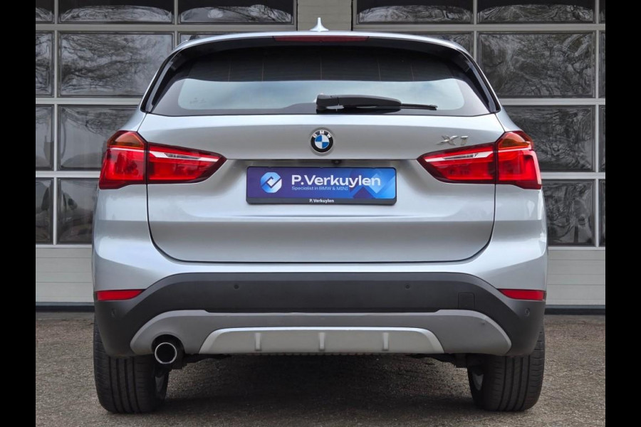 BMW X1 SDRIVE18I SPORTLINE I SPORTSTOELEN I CAMERA I 18