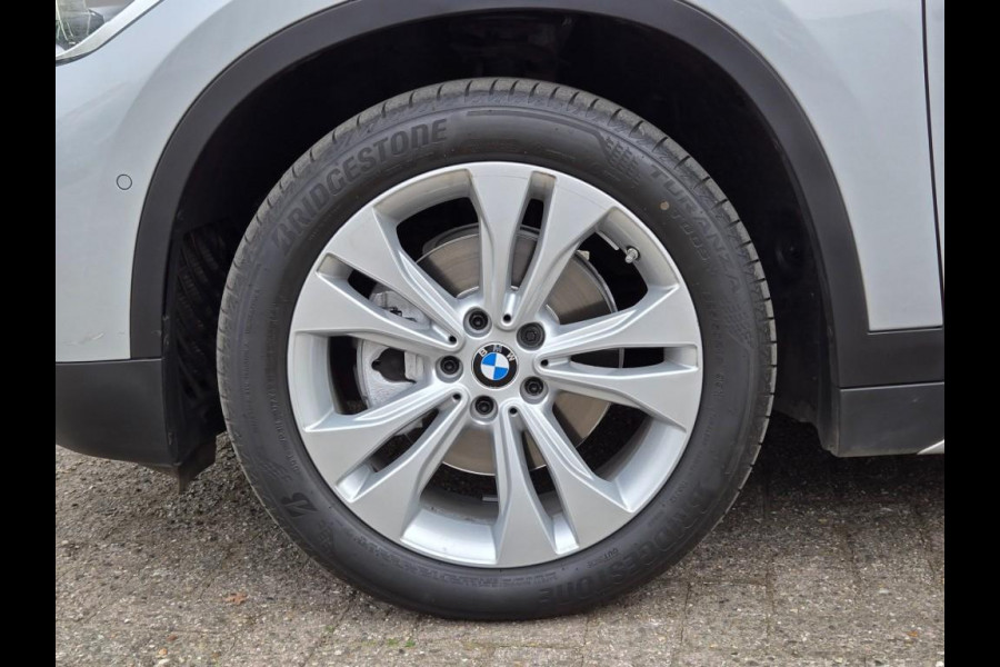 BMW X1 SDRIVE18I SPORTLINE I SPORTSTOELEN I CAMERA I 18