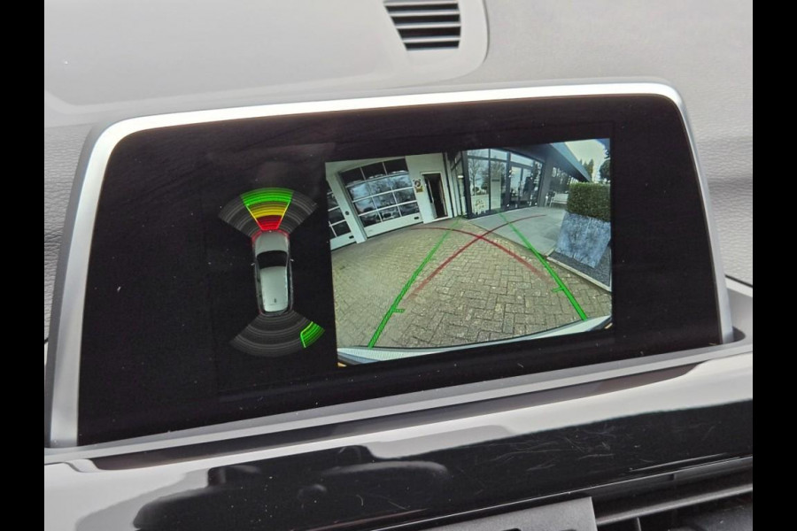 BMW X1 SDRIVE18I SPORTLINE I SPORTSTOELEN I CAMERA I 18