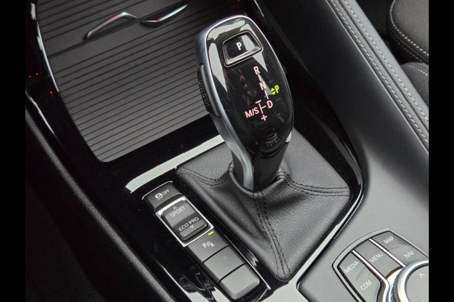 BMW X1 SDRIVE18I SPORTLINE I SPORTSTOELEN I CAMERA I 18