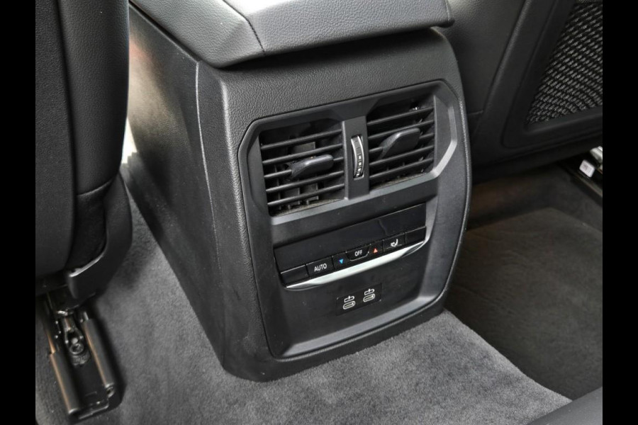 BMW 3-serie 330E XDR. M SPORT I LASER I PANORAMA I MEMORY