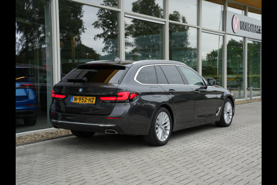 BMW 5 Serie Touring 520i Business Edition Plus | Laserlicht | DAB | Comfortstoelen | Camera