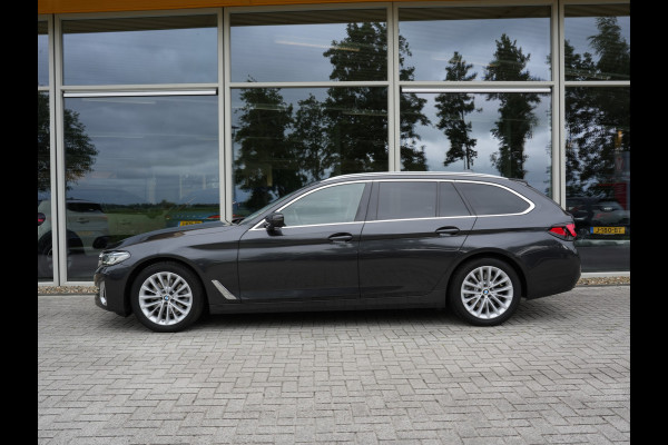 BMW 5 Serie Touring 520i Business Edition Plus | Laserlicht | DAB | Comfortstoelen | Camera