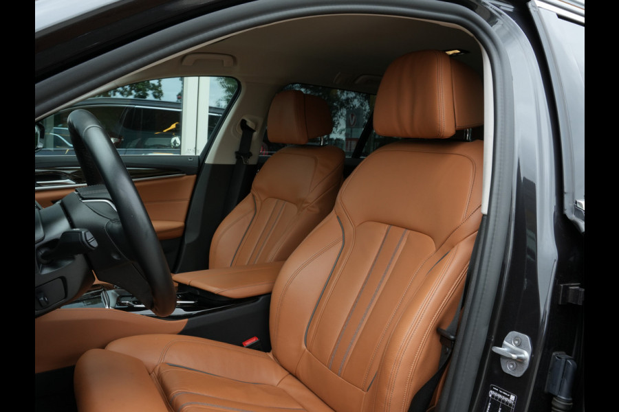 BMW 5 Serie Touring 520i Business Edition Plus | Laserlicht | DAB | Comfortstoelen | Camera