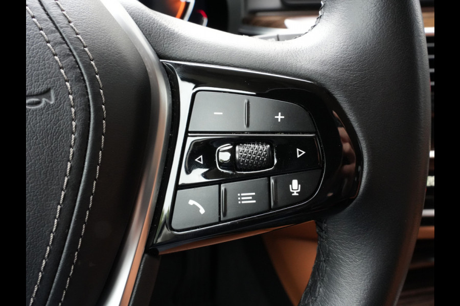 BMW 5 Serie Touring 520i Business Edition Plus | Laserlicht | DAB | Comfortstoelen | Camera
