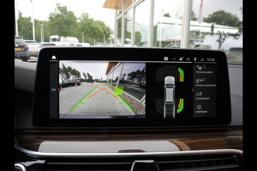BMW 5 Serie Touring 520i Business Edition Plus | Laserlicht | DAB | Comfortstoelen | Camera