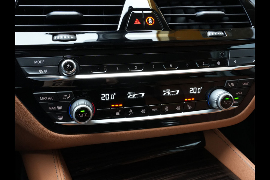 BMW 5 Serie Touring 520i Business Edition Plus | Laserlicht | DAB | Comfortstoelen | Camera