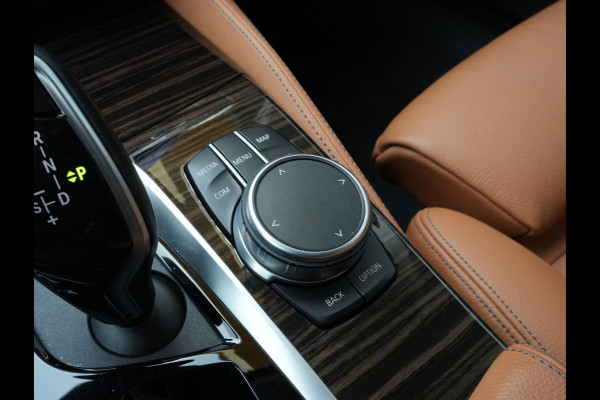 BMW 5 Serie Touring 520i Business Edition Plus | Laserlicht | DAB | Comfortstoelen | Camera