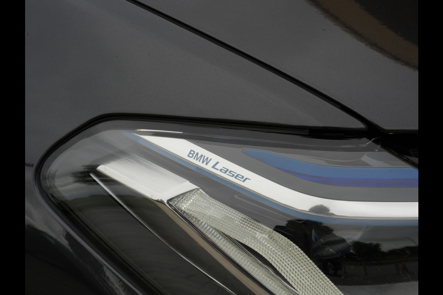 BMW 5 Serie Touring 520i Business Edition Plus | Laserlicht | DAB | Comfortstoelen | Camera